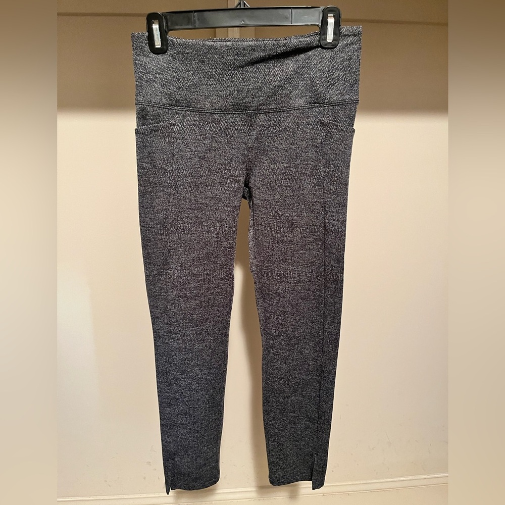 Athleta Charcoal Patterned Leggings